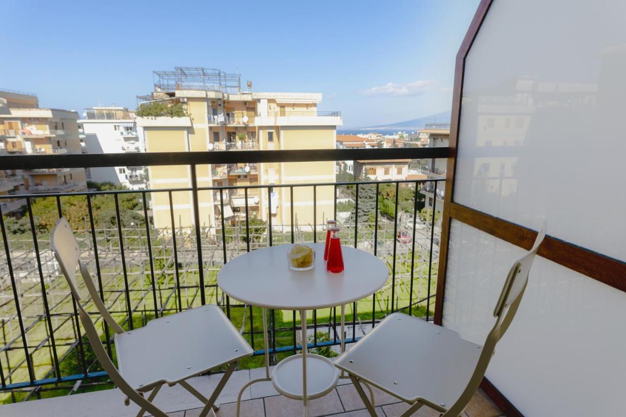 Le Tre Ccc Acomodação com café da manhã Sorrento Exterior foto